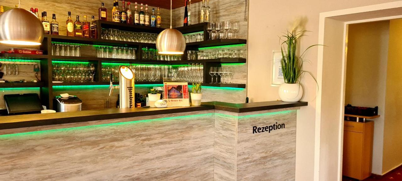 Landhotel Weisses Roess'L Adorf Ngoại thất bức ảnh