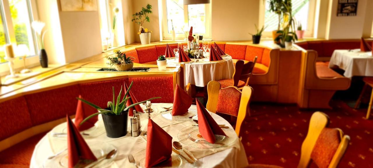 Landhotel Weisses Roess'L Adorf Ngoại thất bức ảnh