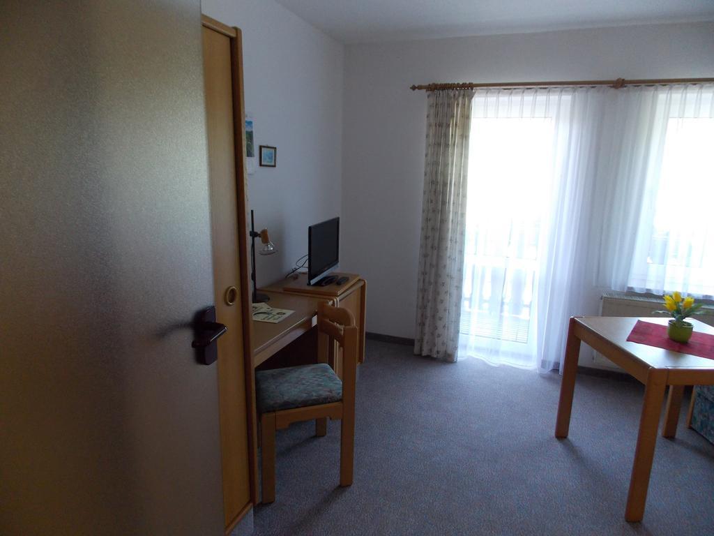 Landhotel Weisses Roess'L Adorf Phòng bức ảnh