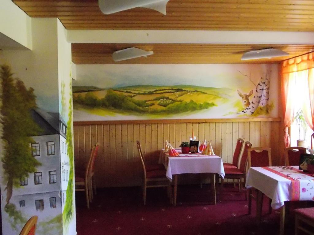 Landhotel Weisses Roess'L Adorf Ngoại thất bức ảnh